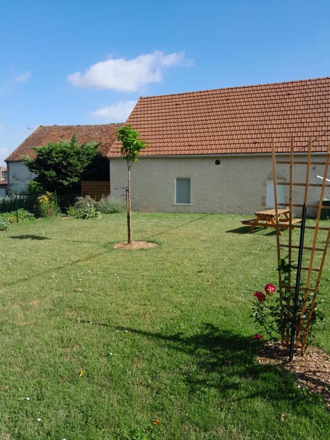 Aux Merveilles Des Ormes Breugnon Buitenkant foto