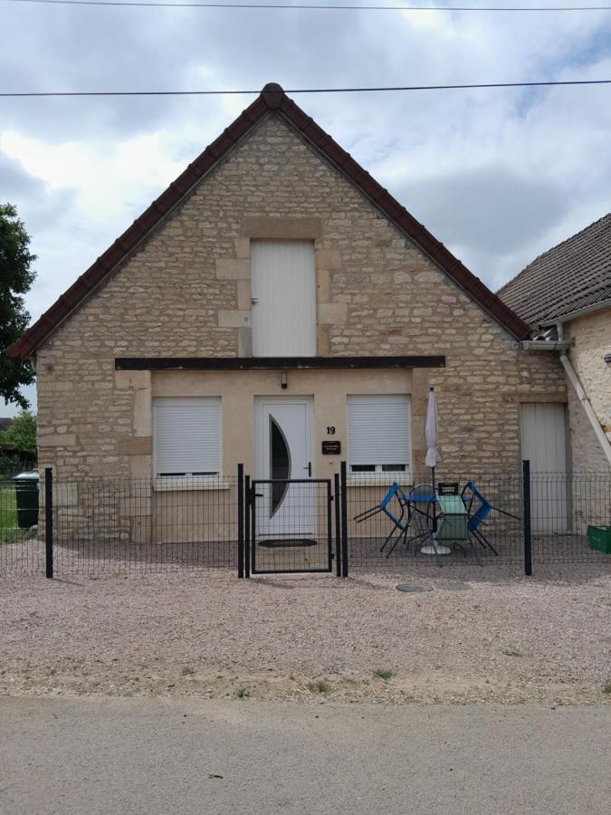 Aux Merveilles Des Ormes Breugnon Buitenkant foto